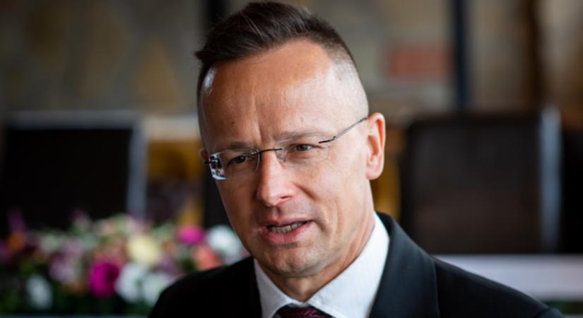 Szijjártó Péter: idén száz új gyár építése kezdődik