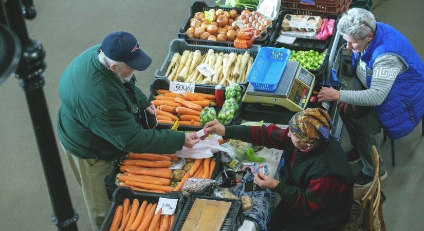 A kecskeméti nyugdíjasoknak is megvan a véleménye az áfa-visszatérítésről