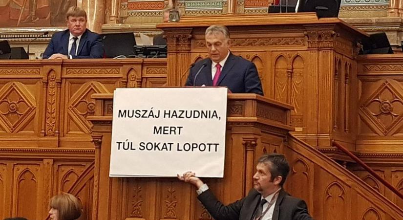 Hadházy Ákos egykori önmagára emlékeztette Orbán Viktort