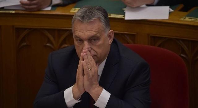 Rendkívüli: Megzavarták Orbán Viktor beszédét, Kövér azonnal tombolni kezdett