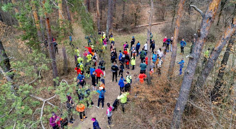 Belefutnak a tavaszba: közösségi futással köszöntik a megújulás évszakát Sepsiszentgyörgyön