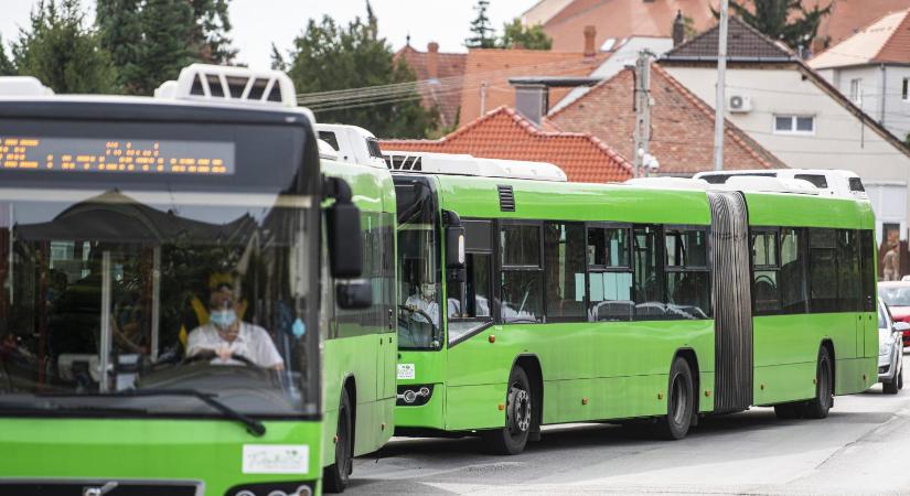 Fordulat a fideszes buszmutyiban, csak a „táskacipelőket” ültették a vádlottak padjára