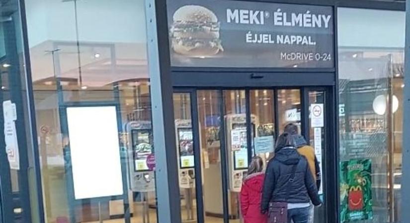 Bezárt a szekszárdi McDonald's (videó)