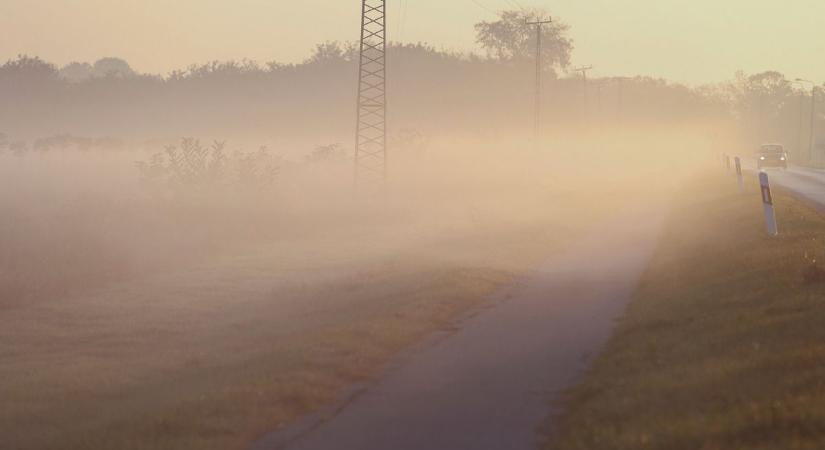 A sűrű köd miatt adtak ki elsőfokú figyelmeztetést Vas vármegyére