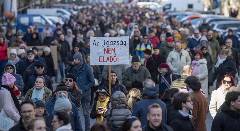 Megfelelő fizetés, objektív szabályok – Uniós ítélet mondta ki, mi kell a bírák függetlenségének biztosításához