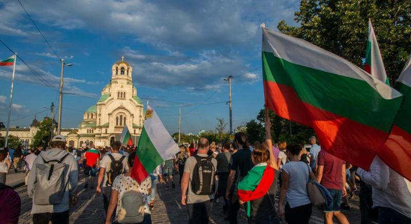 Fokozódik a tüntetés Bulgáriában: nem kérnek az euróból