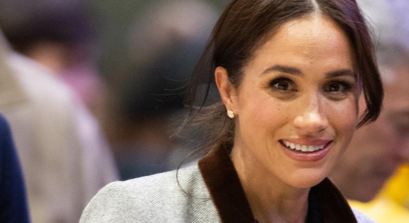 Tisztelgés vagy utánzás? Meghan Markle Diana hercegnő egyik ikonikus ruháját viselte