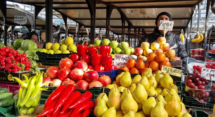 Szupermarketek árnyékában próbálnak túlélni a Balkán termelői piacai