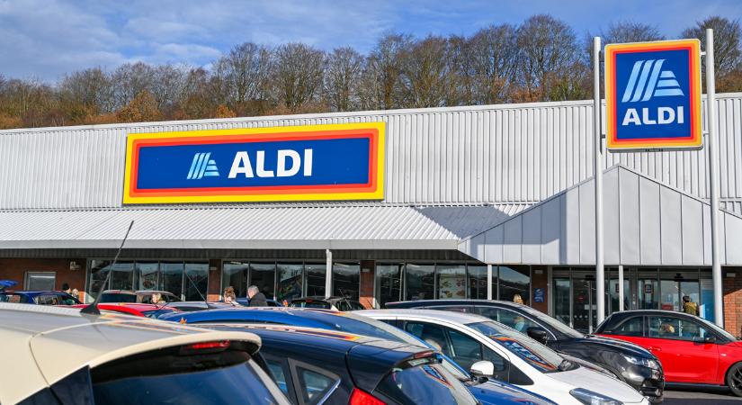 Helyesen parkolt, mégis megbüntették az Aldi parkolójában