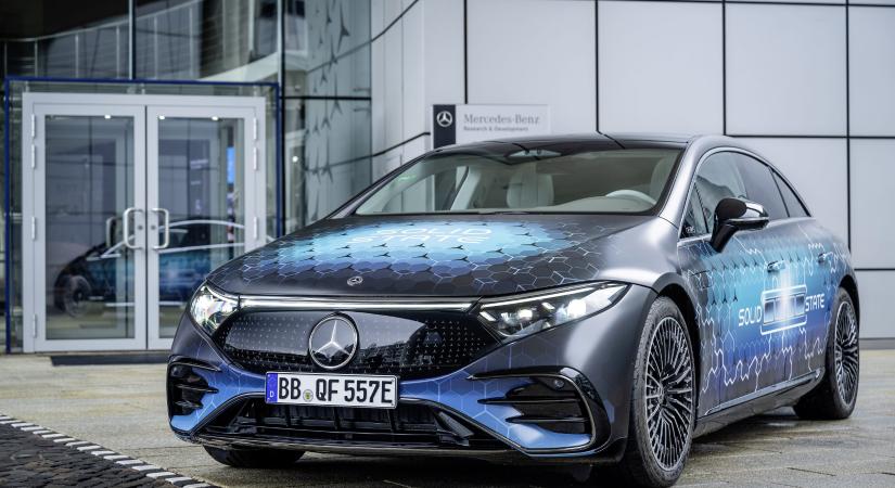 1000 kilométeres szilárdtest akkut tesztel a Mercedes