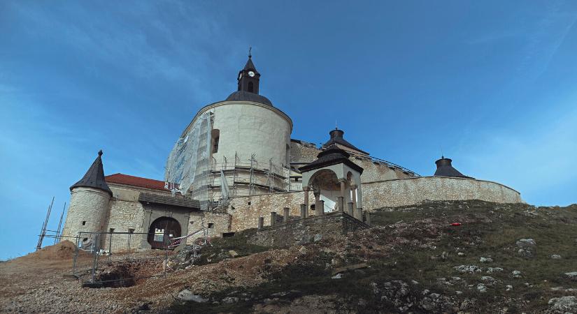 A Szlovák Nemzeti Múzeum elrendelte a krasznahorkai vár restaurálásának ellenőrzését