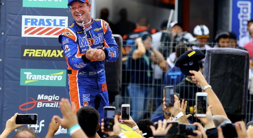 Rubens Barrichello csatlakozik a NASCAR Brasil mezőnyéhez