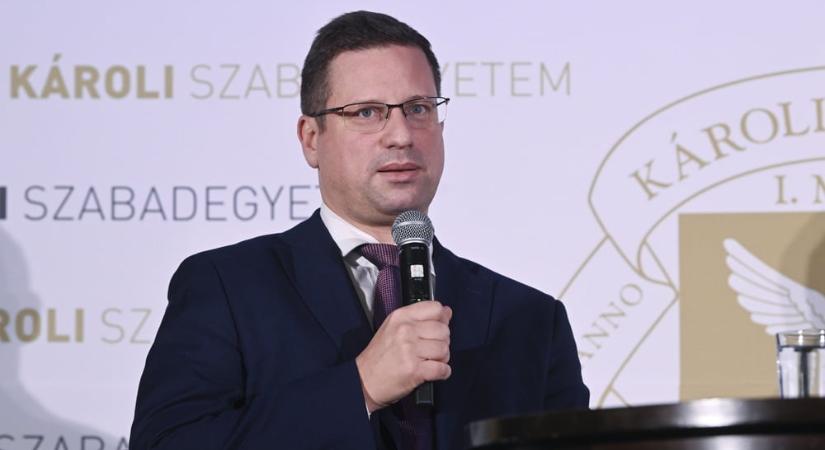 Gulyás Gergely: a nyugati világ nem követi a józan ész parancsát