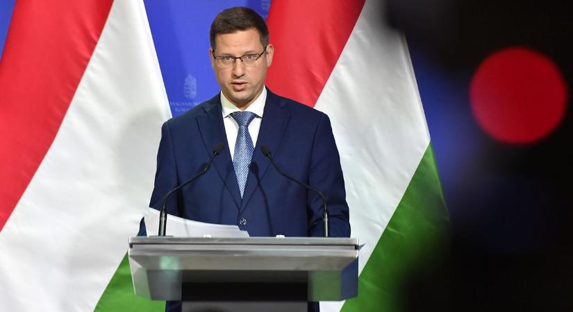 Kövesse nálunk élőben Gulyás Gergely sajtótájékoztatóját