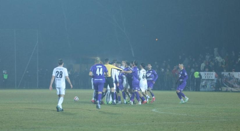 Fotón a balhé, botrányba torkolt az Újpest továbbjutása Dorogon