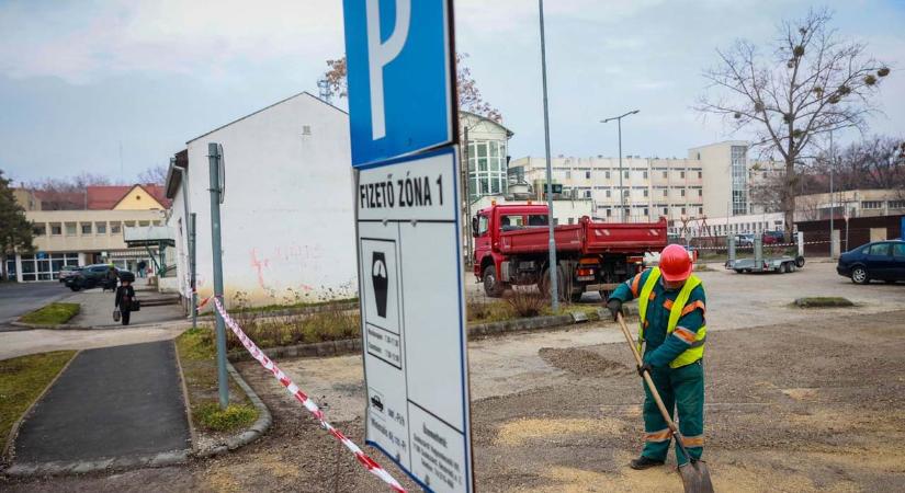 Elkezdték a sokak által várt munkát Szekszárdon