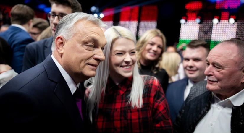 „Sztárszpotting” – Orbán Viktor TikTokján videómontázst posztoltak a celebekről, akik ott voltak a miniszterelnök évértékelőjén