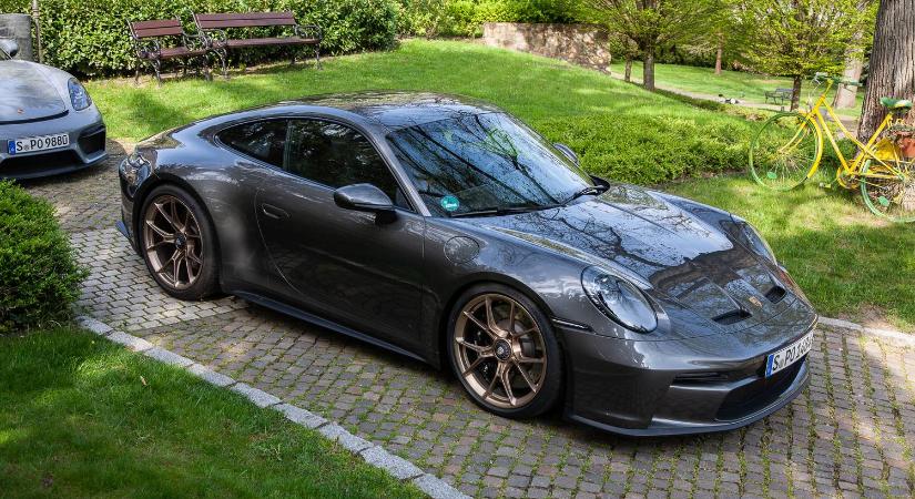 Az ország, ahol tavaly a Porsche 911 volt a legkelendőbb autó