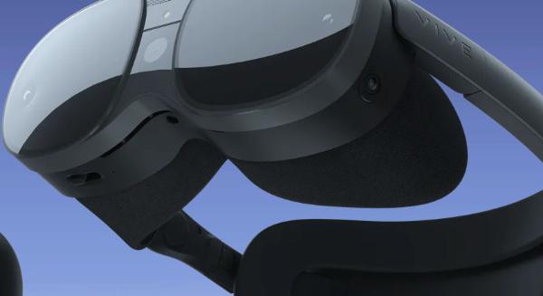 A Valve még idén előrukkolhat egy 1200 dolláros VR-headsettel