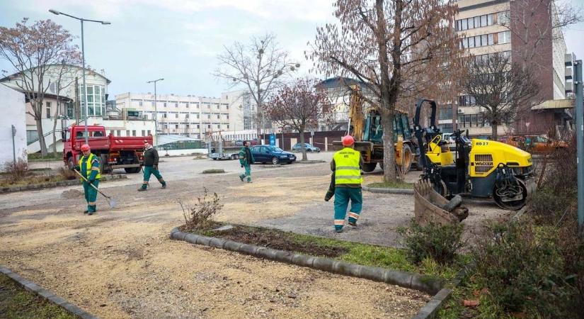 Új parkolókat építenek Szekszárdon – mutatjuk a helyszíneket