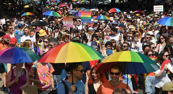 Novák Előd nem tétlenkedett, már be is nyújtotta a Pride betiltását célzó törvényjavaslatát