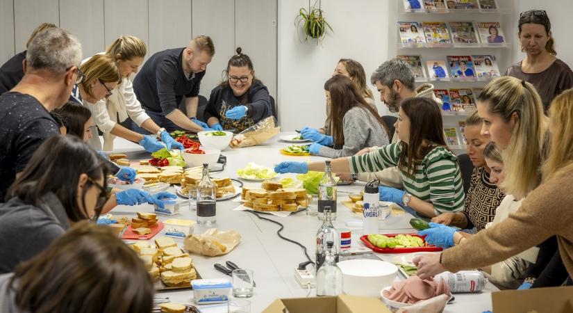 Karácsonykor mindenki, év elején senki?