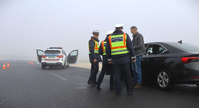 Új BMW-vel villant a rendőrség, észre fogod venni az úton (galéria)