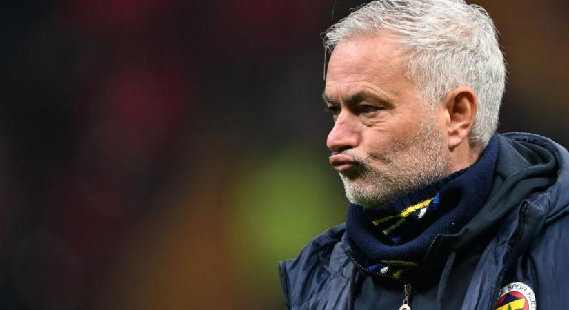 José Mourinho beperelte a Galatasarayt személyiségi jogainak megsértése miatt