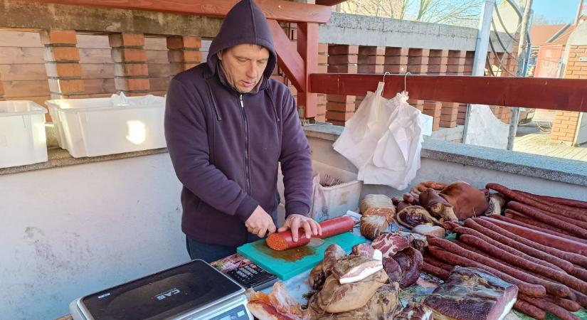 Hartai kolbász, szalámi szívvel, lélekkel