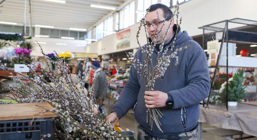 Siessen, ha húsvétra barkát szeretne! A szombathelyi piacon jártunk