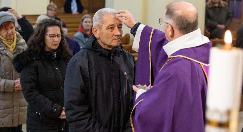 Hamu kerül a homlokra: közeledik a nagyböjt