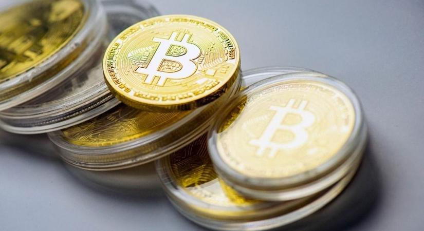 Kilőtt a bitcoin árfolyama - Trump is megtolta kicsit a szekeret