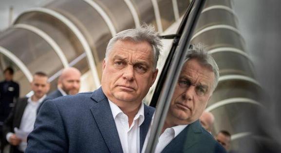 Hiába a washingtoni botrány, Orbán Viktor megvétózná az újabb ukrajnai fegyverszállításokat