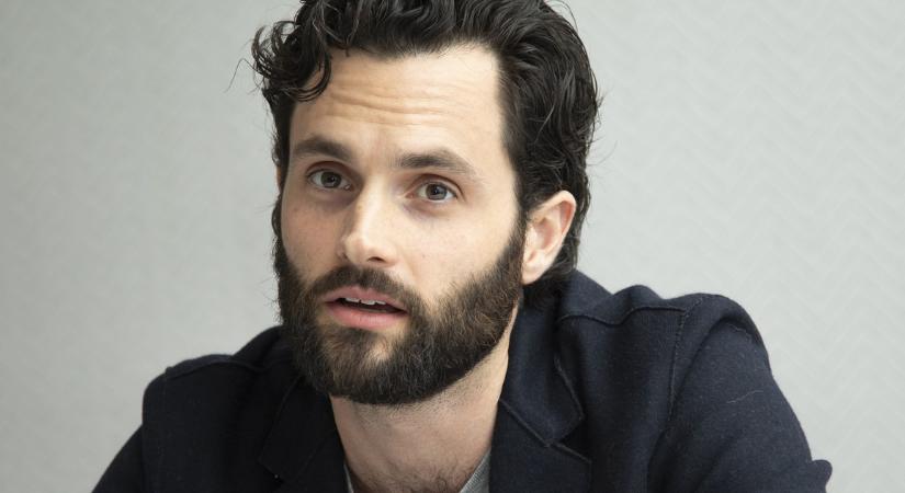 Ikrekkel várandós Penn Badgley felesége