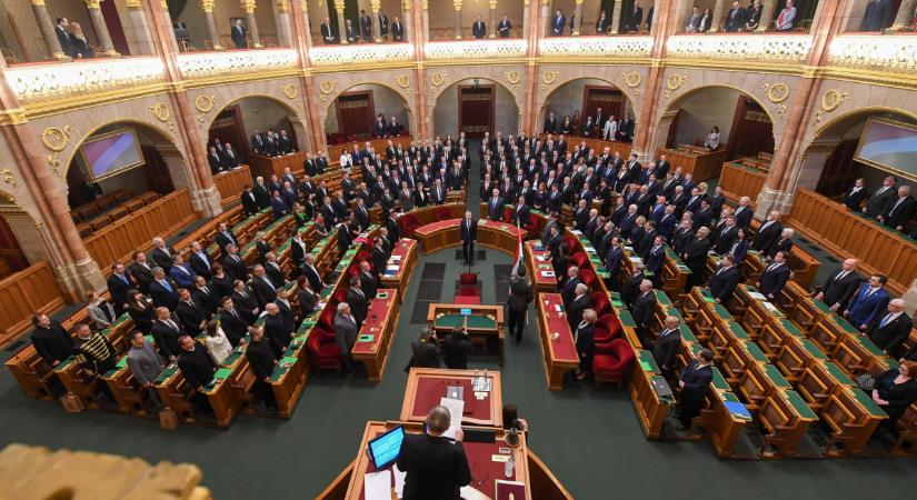 Időközi választás előtt: harmincöt egyéni parlamenti mandátum szűnt meg 1990 óta