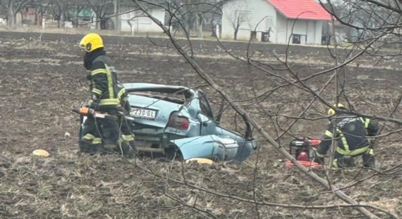 Egyéves gyermek hunyt el, négyen megsérültek a balesetben