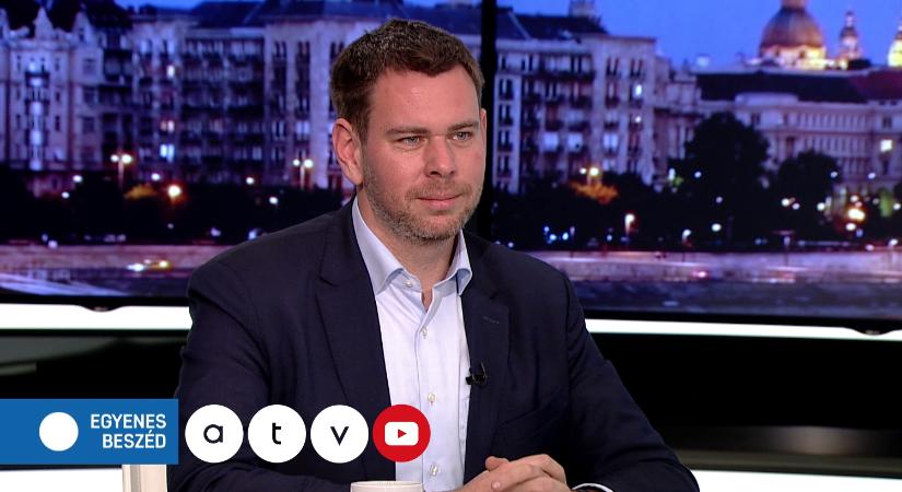 Vitézy Dávid: „Ha a hozzá nem értés fájna, Lázár János megállás nélkül ordítana”