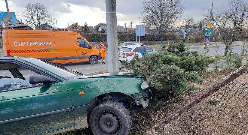 Rosszul lett a sofőr, ámokfutásba kezdett az autó! (fotók)