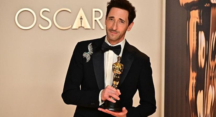 Oscar 2025: Halle Berry és Adrien Brody újraalkotta a 22 évvel ezelőtti ikonikus csókjelenetét  videó