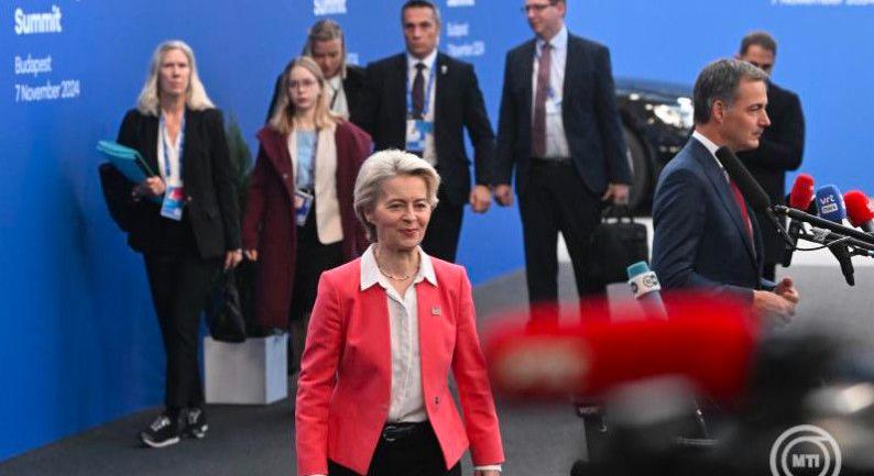 Ursula von der Leyen Európa felfegyverzéséről beszélt