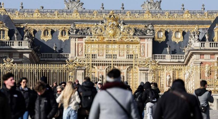 „Franciaország nem tesz eleget Ukrajnáért": bombariadó a versailles-i kastélynál