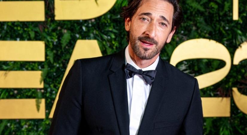 Adrien Brody fotele a tervezők álma