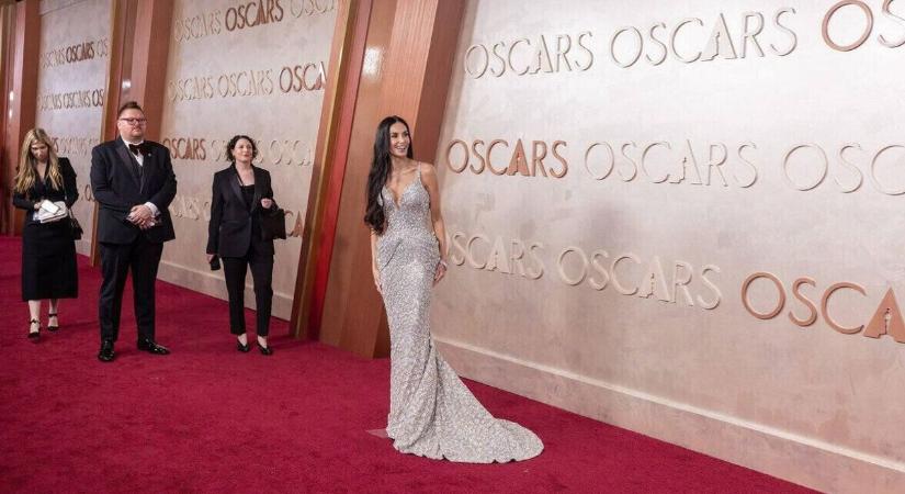 97. Oscar-gála: Demi Moore hoppon maradt, A szer aranyszobrocskát kapott