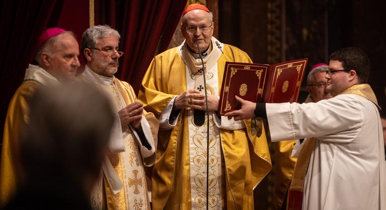 Erdő Péter bíboros szentmisét tartott Ferenc pápa gyógyulásáért