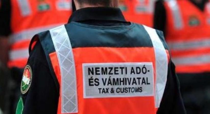 Razziával készül a NAV nőnapra, bejelentették, kik lesznek a célpontok