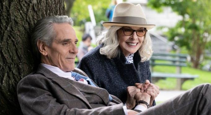 A magyar mozikba érkezik Diane Keaton és Jeremy Irons esküvői vígjátéka