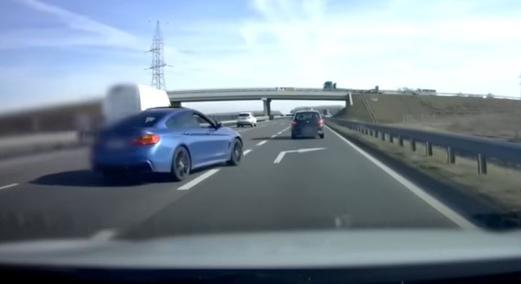 Két BMW-s is sértődötten büntetőfékezgetett, mert felidegesítették őket – videó