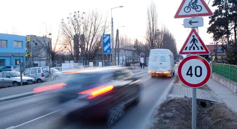 Odacsapott a rendőrség, bosszankodhatnak az autósok!