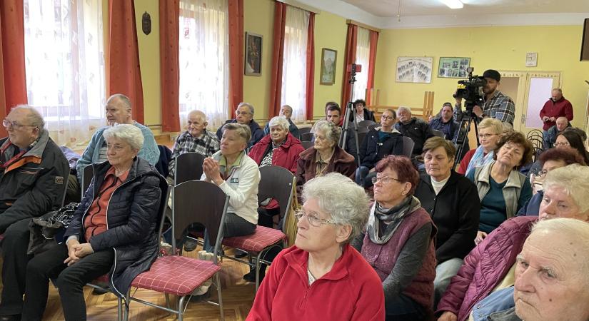 Ma Horgos Nóra, holnap Berényi Károly és Szabó Ferenc tartanak lakossági fórumot