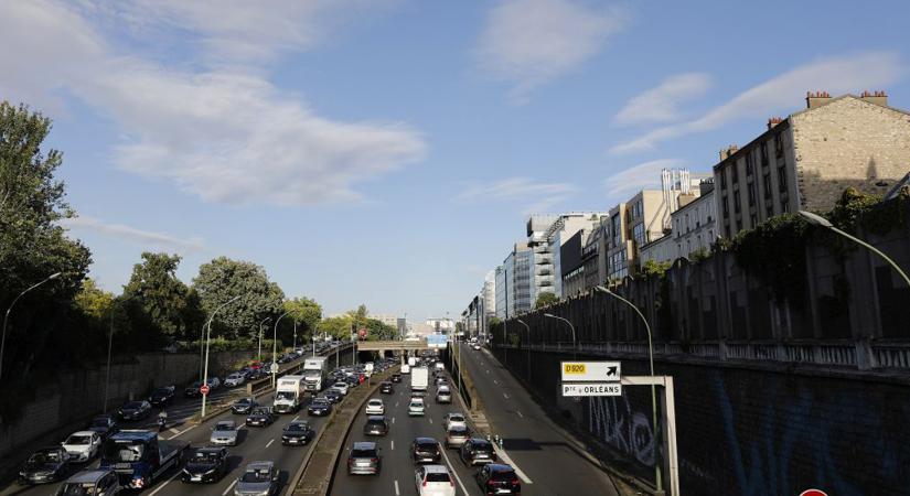 Büntetést kaphat, aki egyedül utazik egy autóval